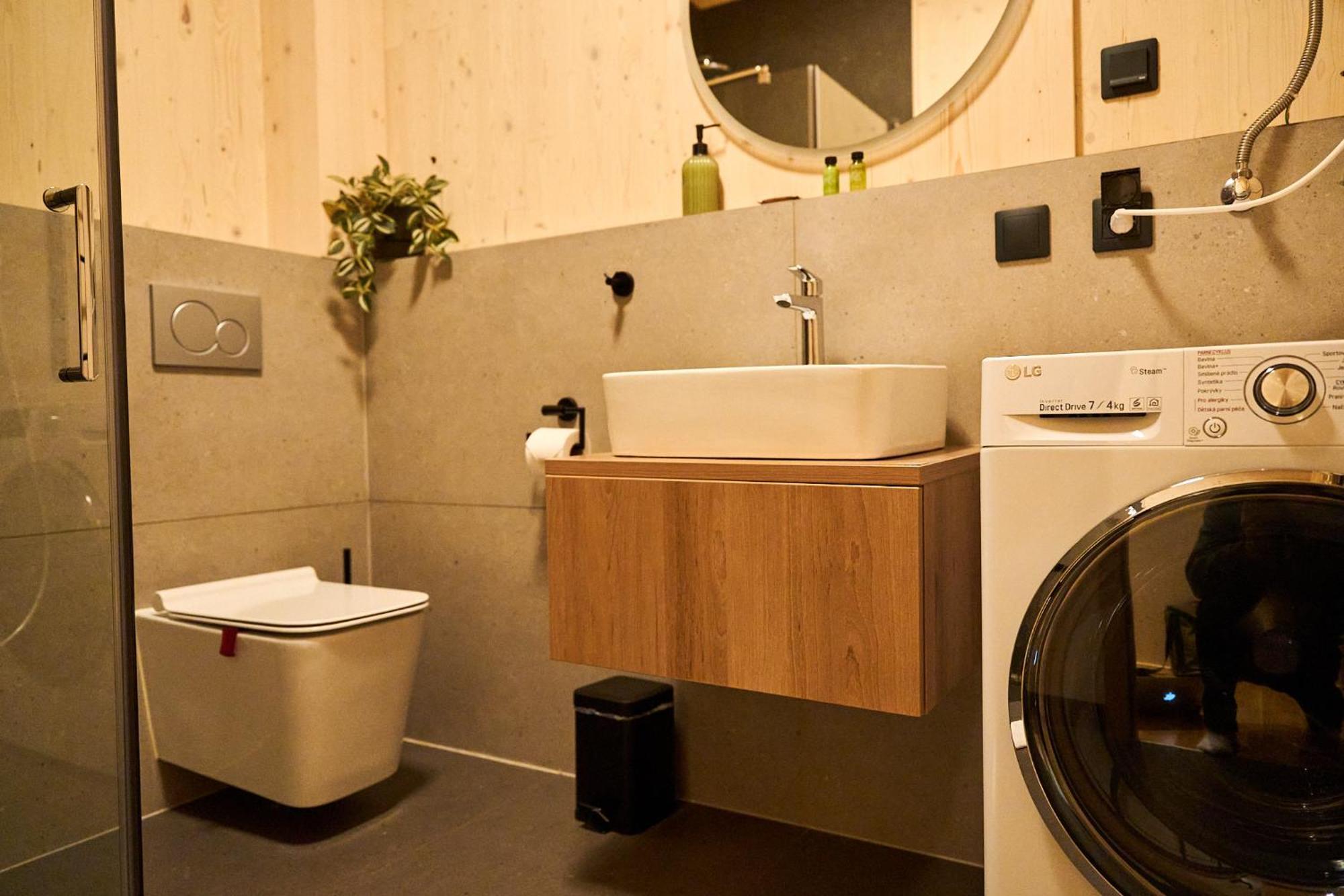 1-Bedroom Apartment Adam With Free Parking Dolina Demianowska Zewnętrze zdjęcie