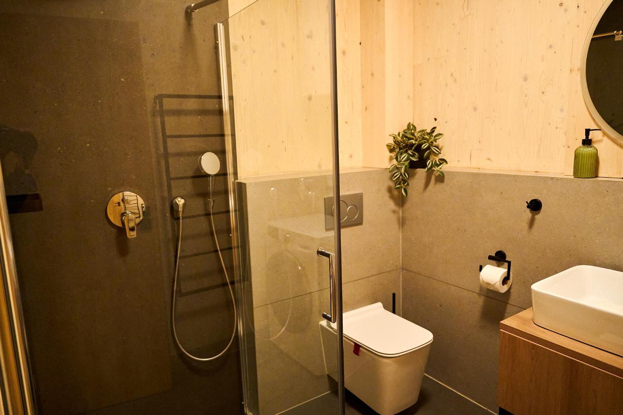 1-Bedroom Apartment Adam With Free Parking Dolina Demianowska Zewnętrze zdjęcie